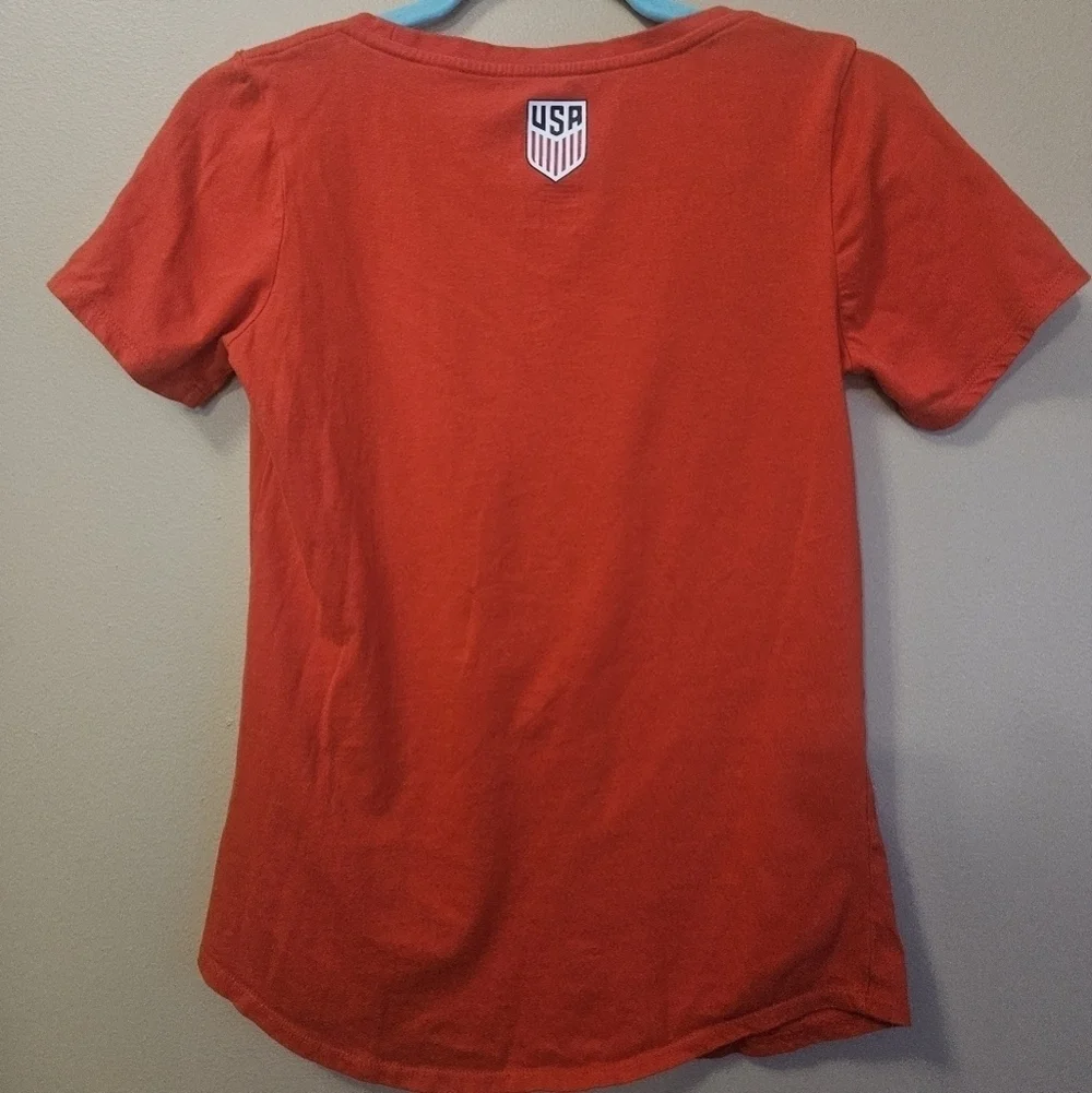 Nike Tee Athletic Cut Women's Size S USA Team Red T Shirt 100% Cotton